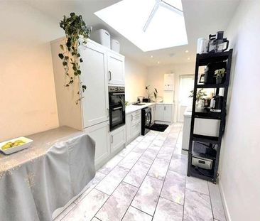 Throne Crescent, Rowley Regis, B65 - Photo 6