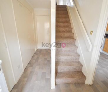 3 bedroom terraced house to rent - Photo 2