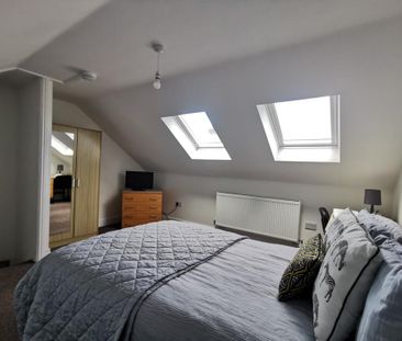 1 bedroom in a house share to rent - Photo 1