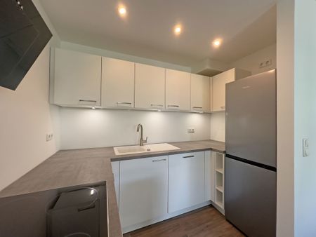 Leipzig - Hochwertig saniertes 1R-Apartment * Balkon * EBK * Regenwalddusche * Fußbodenheizung * TG-Stellplatz - Photo 5