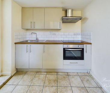 2 bedroom apartment to rent - Photo 6