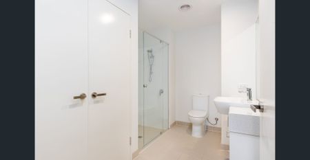 Top Floor Apartment - Photo 5