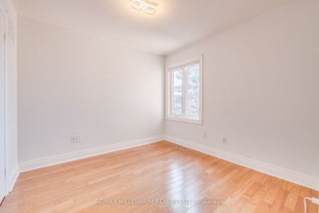 Semi-Detached Home For Lease | W8134484 - Photo 5