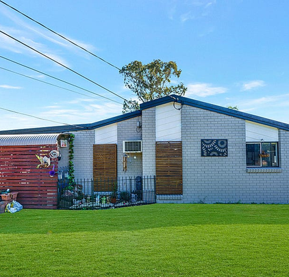 5 Overton Court, Crestmead QLD 4132 - House For Rent | Domain - Photo 1