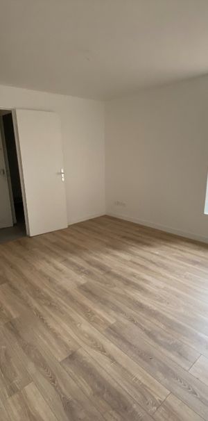 93200 - SAINT-DENIS - 2 PIECES VIDE 39.20m² - Photo 1