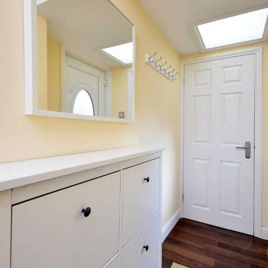 Lapse Wood Walk, Forest Hill, SE23 - Photo 1