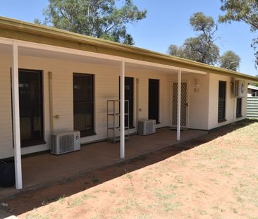 Comfortable Family Home - Photo 5