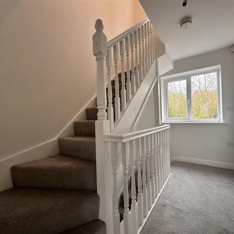 3 bedroom townhouse to rent - Photo 1