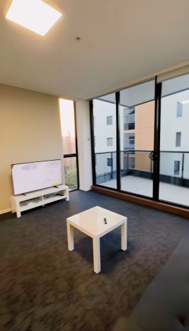 2 bed 2 bath-725 - Photo 2