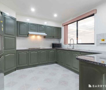 Premium 3-Bedroom Family Entertainer in a Peaceful Pocket. - Photo 6