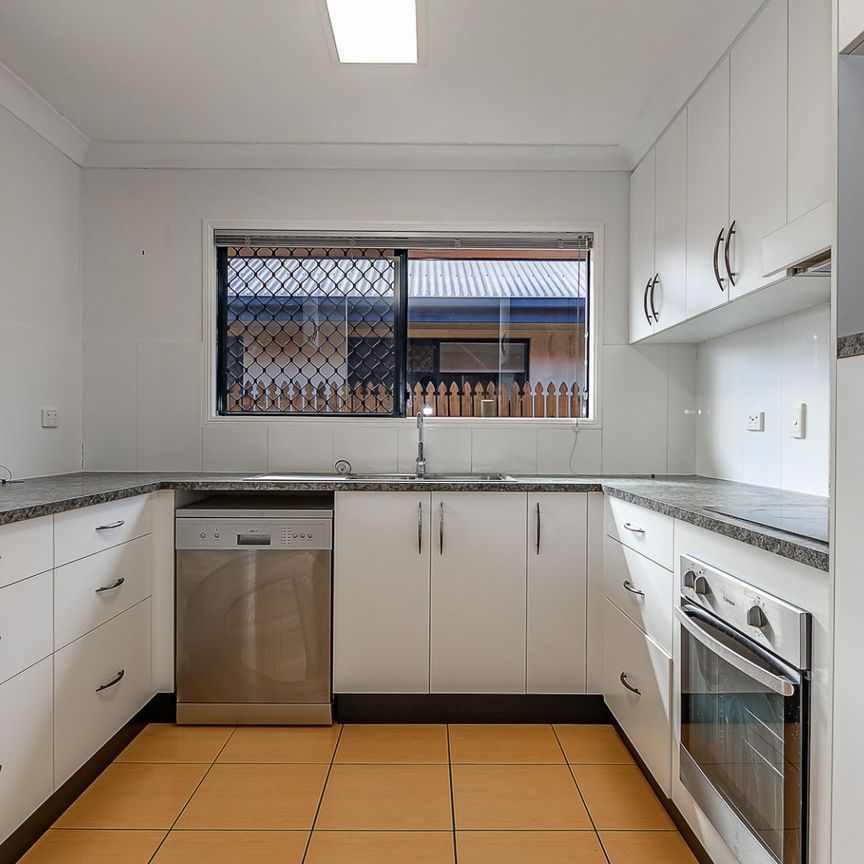 15 Gardenia Avenue, Kirwan - Photo 1