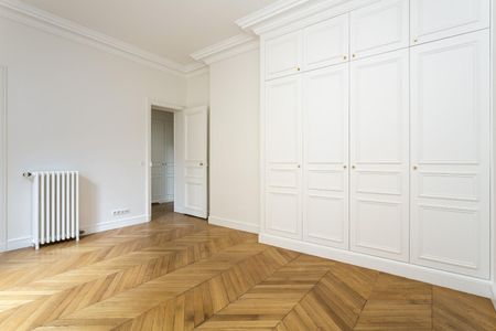 location Appartement T4 DE 138.8m² À PARIS - Photo 4