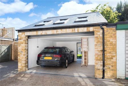 3 bedroom terraced house to rent - Photo 5