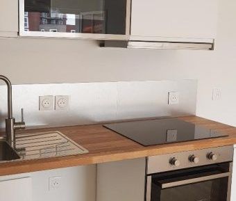 T2 AVEC BALCON ET PARKING - Photo 2