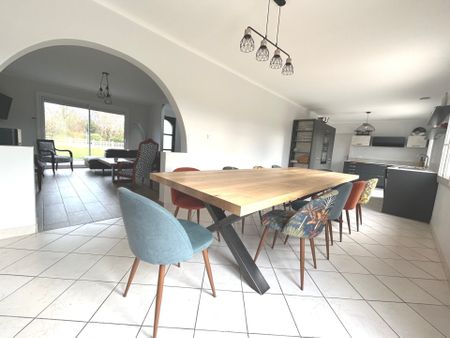 Location Maison 8 pièces 156m² PLERIN 22190 - Photo 2