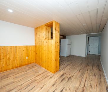 For Lease - 38 Hiley Avenue, Ajax, Ontario - Photo 4