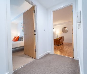 1 Bed Flat, Queens Road, NG2 - Photo 3