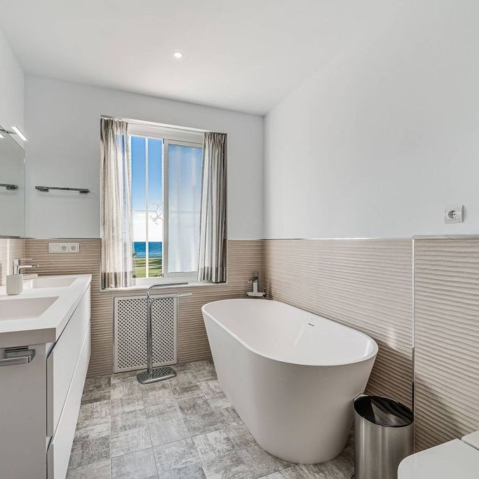 5 bedroom luxury Villa for rent in Guadalmina, Spain - Photo 1