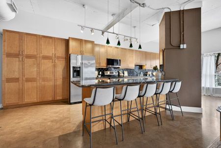 For Lease - 66 Bay Street Unit# 305, Hamilton, Ontario - Photo 3