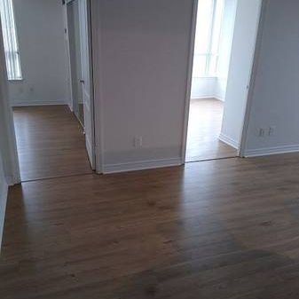 Burnhamthorpe / Living Arts Luxurious 2Bdrm Corner Functional Floor P - Photo 3