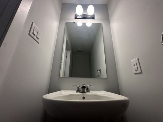 For Lease - 280 Anyolite Private, Barrhaven, Ontario - Photo 1