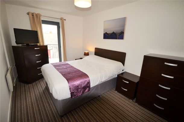 2 bedroom apartment to rent The Chimes, 20 Vicar Lane, Sheffield, S1 - Photo 1
