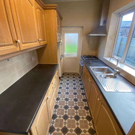 2 bed terraced house to rent in Mowbray Road, Stockton-on-Tees - Photo 3