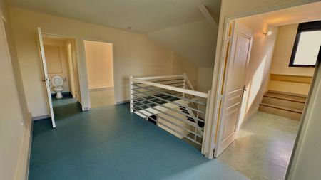 Location Appartement 5 pièces 110m² - Photo 5