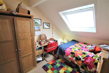 4 bedroom terraced house to rent - Photo 4