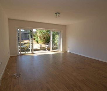 Old Farm Road East, Sidcup, DA15 - Photo 1