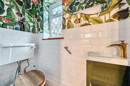 3 bedroom semi-detached house to rent - Photo 5