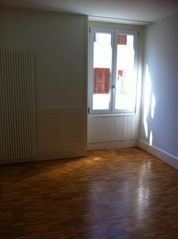 2 Zimmer, 63 m², 2. Stock - Photo 2