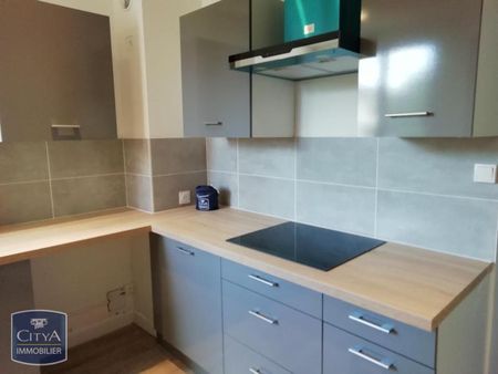 Location Appartement 3 pièces 68m² BOURG EN BRESSE 01000 - Photo 2