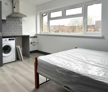 Studio to rent - Photo 2