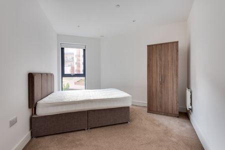 3 Bed Flat, Leven Road, E14 - Photo 5