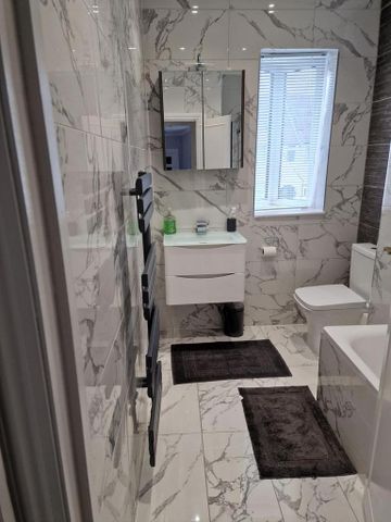 1 bedroom in a house share to rent - Photo 5