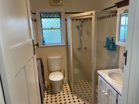 Greenslopes - Photo 5