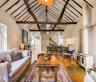 A beautifully renovated four bedroom character home offering over 2... - Photo 2