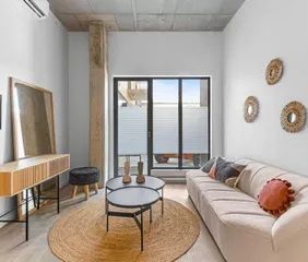1 room apartment of 51m² in Montreal - Photo 1