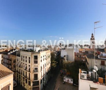 Valencia - Photo 3