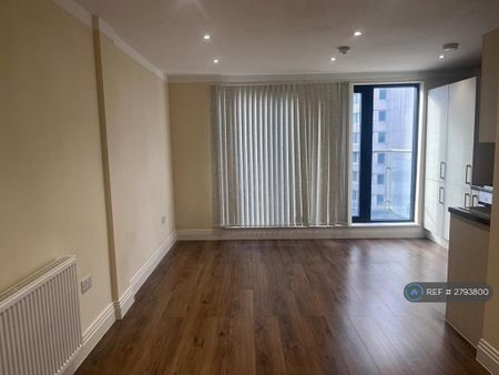 1 bedroom flat to rent - Photo 3