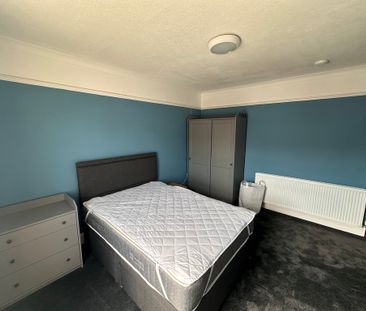 6 bedroom house - Photo 2