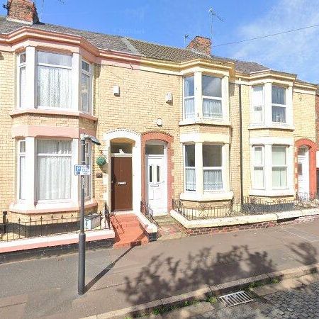 4 Bed Terraced House, Edinburgh Road, L7 - Photo 1