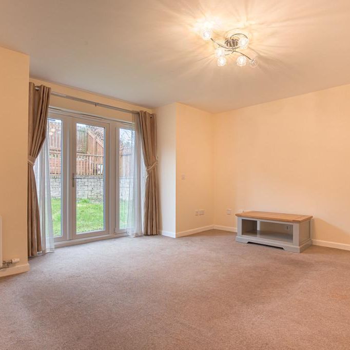 4 bedroom detached house to rent - Photo 1