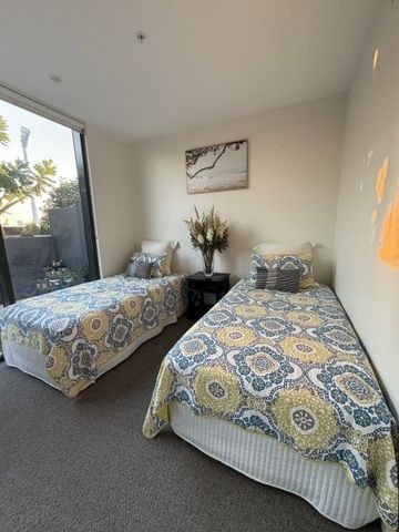 Fully Furnished 2 Bedroom Apartment - Photo 2