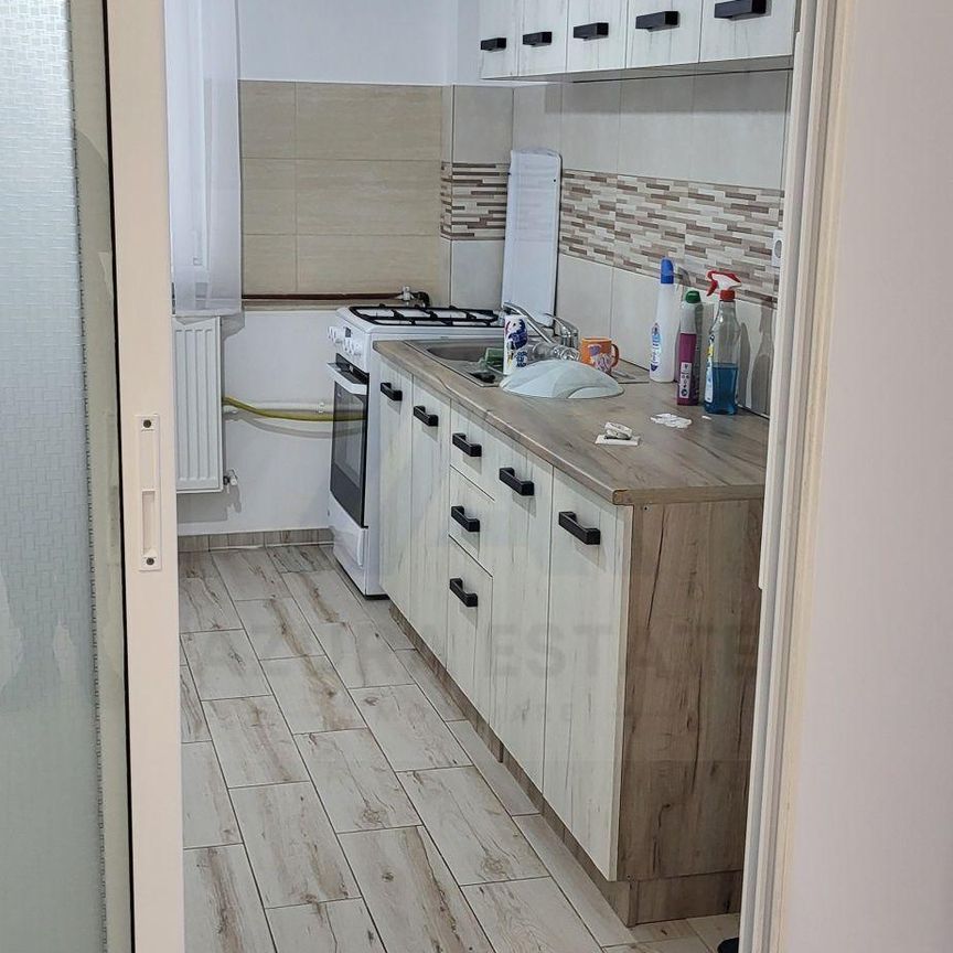 Închiriază Apartament 3 camere Strada Ioan Virgil Ispas - Fotografie 1