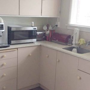 Three Bedroom Brick Home - Photo 3