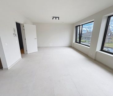 Modern appartement in het centrum van Tielt met garage - Photo 1