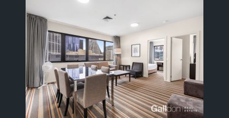 North facing, & Light-filled, – Fully Furnished, Bills included - Photo 2