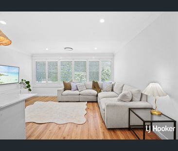 Stunning 3 Bedroom Home - Great Location! - Photo 1